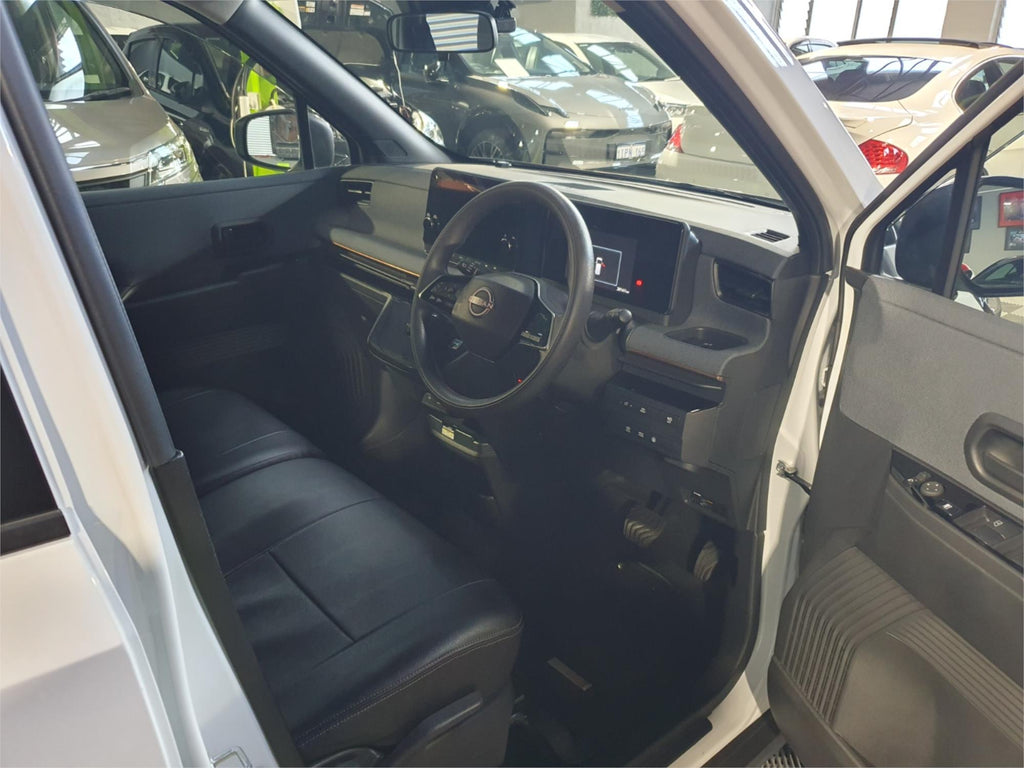 2022 Nissan Sakura EV B6AW-0008960 - Now Available