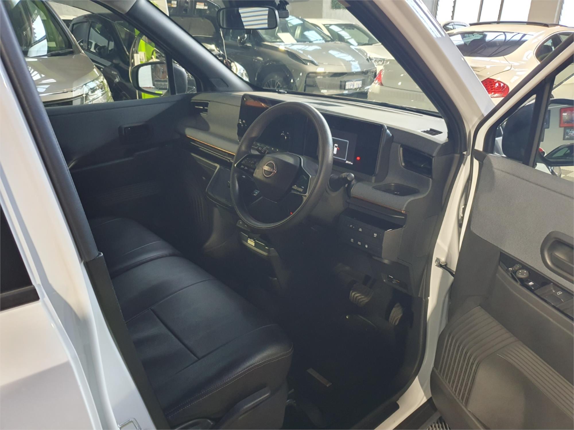 2022 Nissan Sakura EV B6AW-0008960 - Now Available