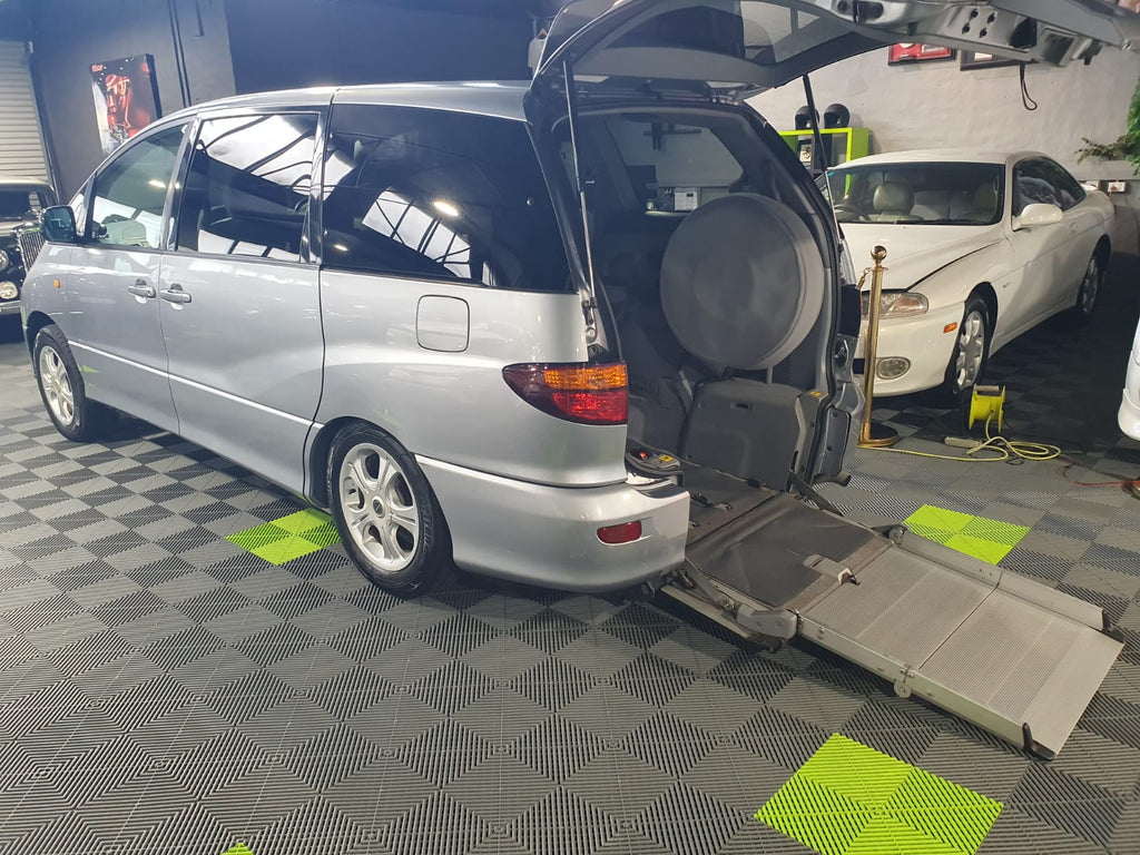 2001 Toyota Estima MCR30-0036872 Welcab – Silver | 138,817km