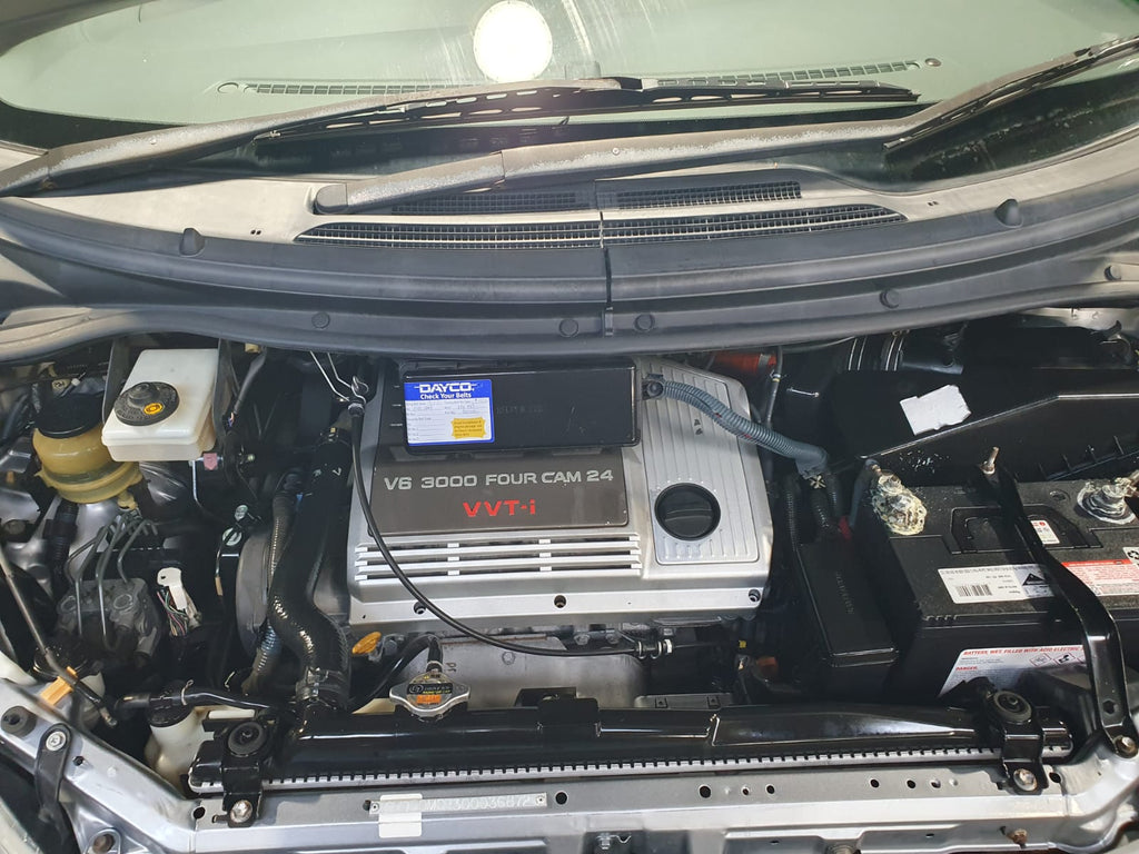 2001 Toyota Estima MCR30-0036872 Welcab – Silver | 138,817km