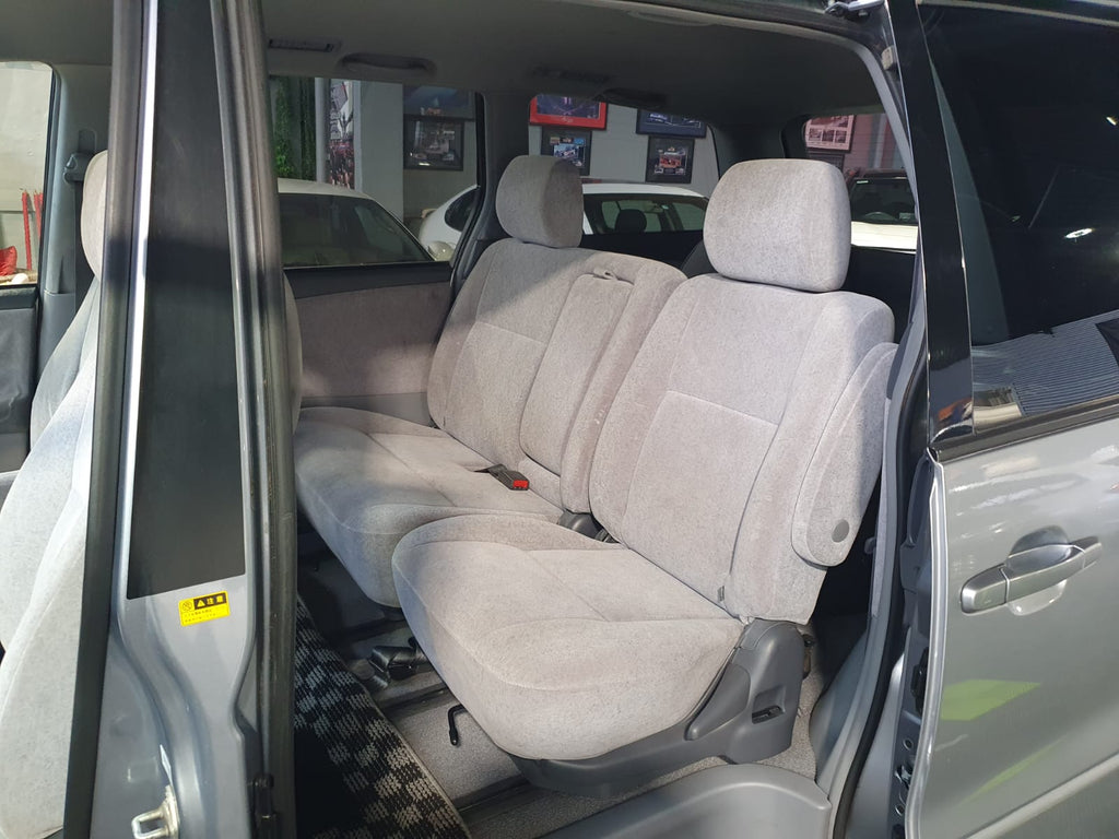 2001 Toyota Estima MCR30-0036872 Welcab – Silver | 138,817km