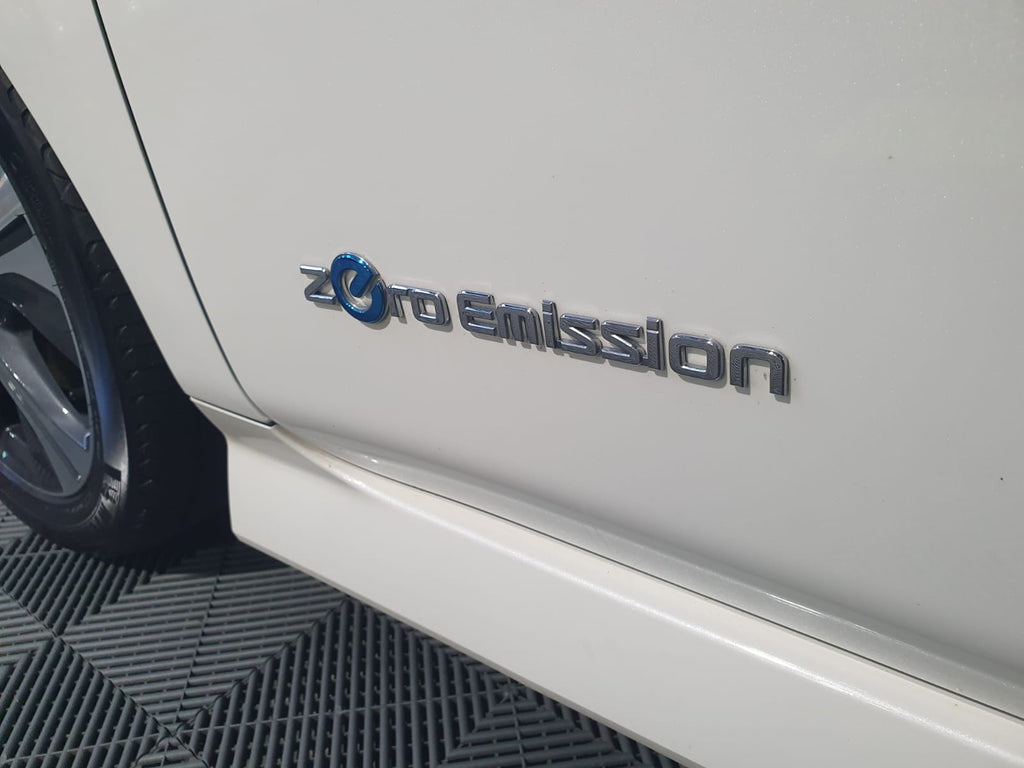 2018 Nissan Leaf ZE1-015351 - Now Available