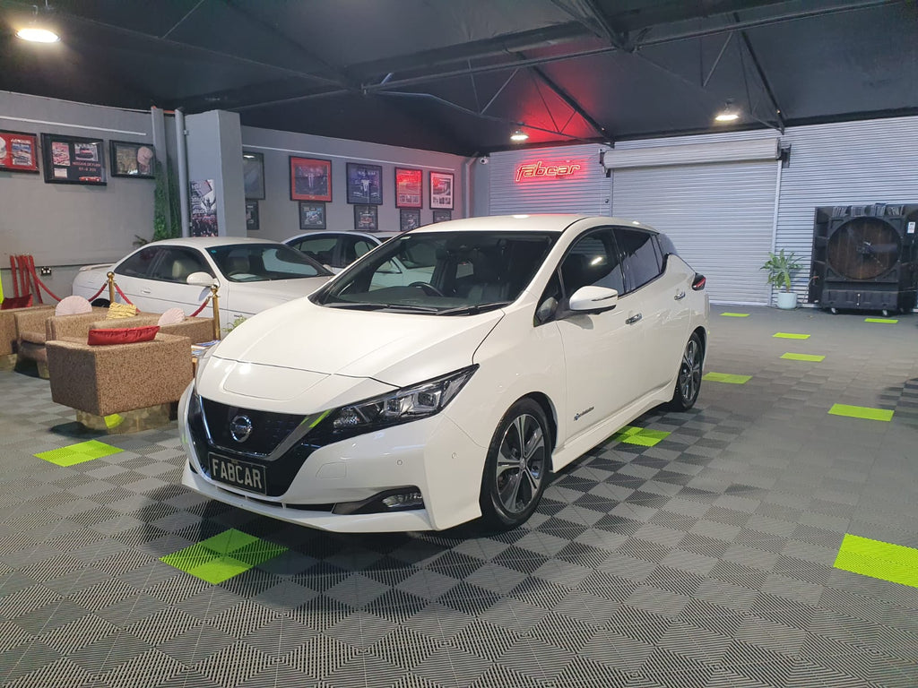 2018 Nissan Leaf ZE1-015351 - Now Available