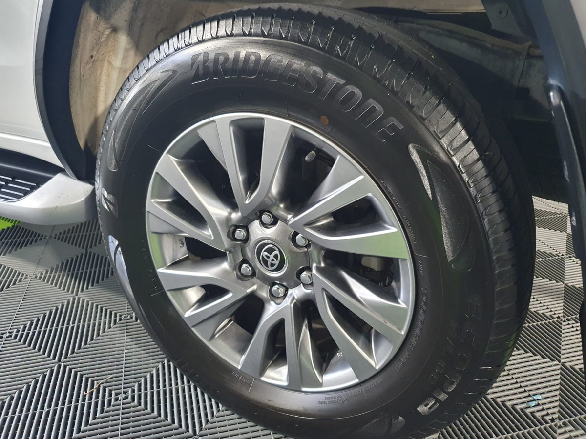 2021 Toyota Fortuner Crusade Wagon in Pearl with 74808 Km