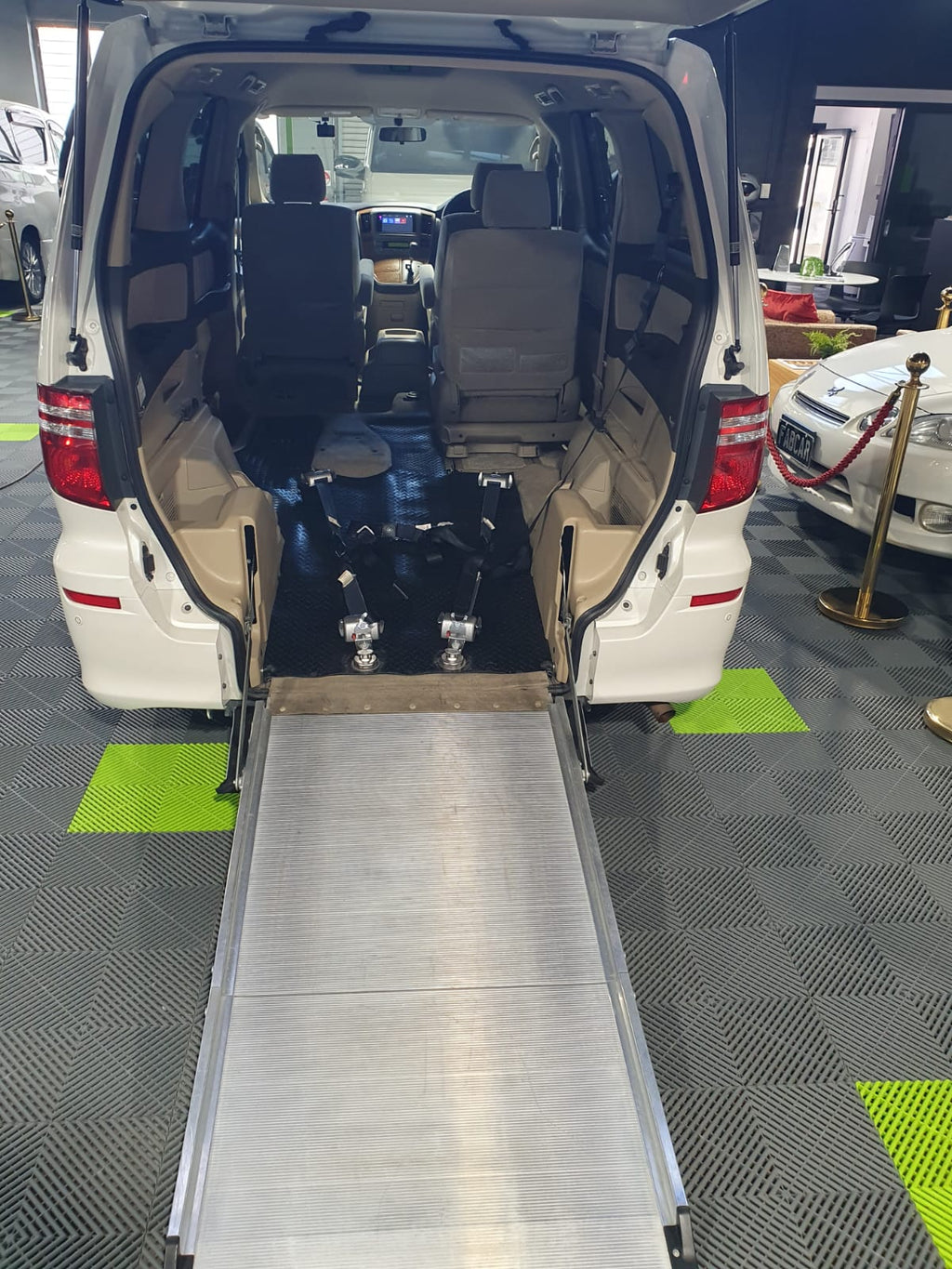 2005 Toyota Alphard Welcab Disability Vehicle 1IYV627 Available Now