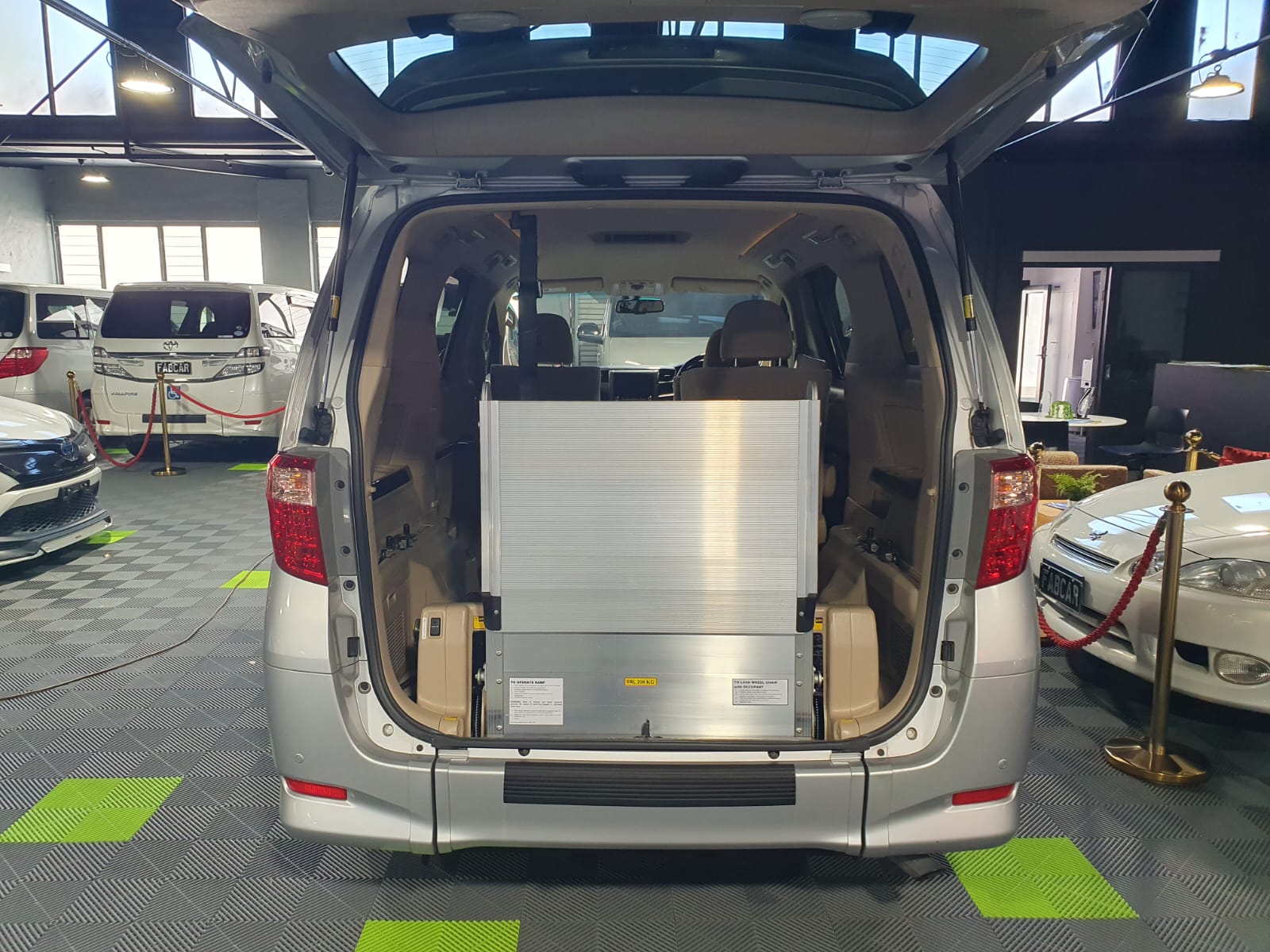 2014 Toyota Alphard Welcab Disability Vehicle GGH20-8096117 - Now Available