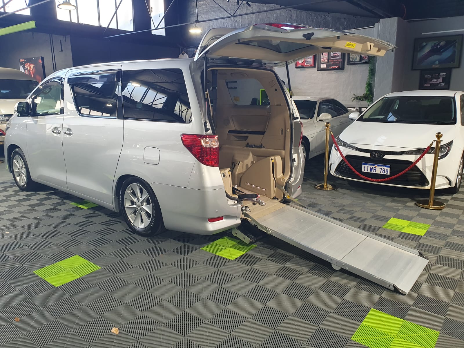 2014 Toyota Alphard Welcab Disability Vehicle GGH20-8096117 - Now Available