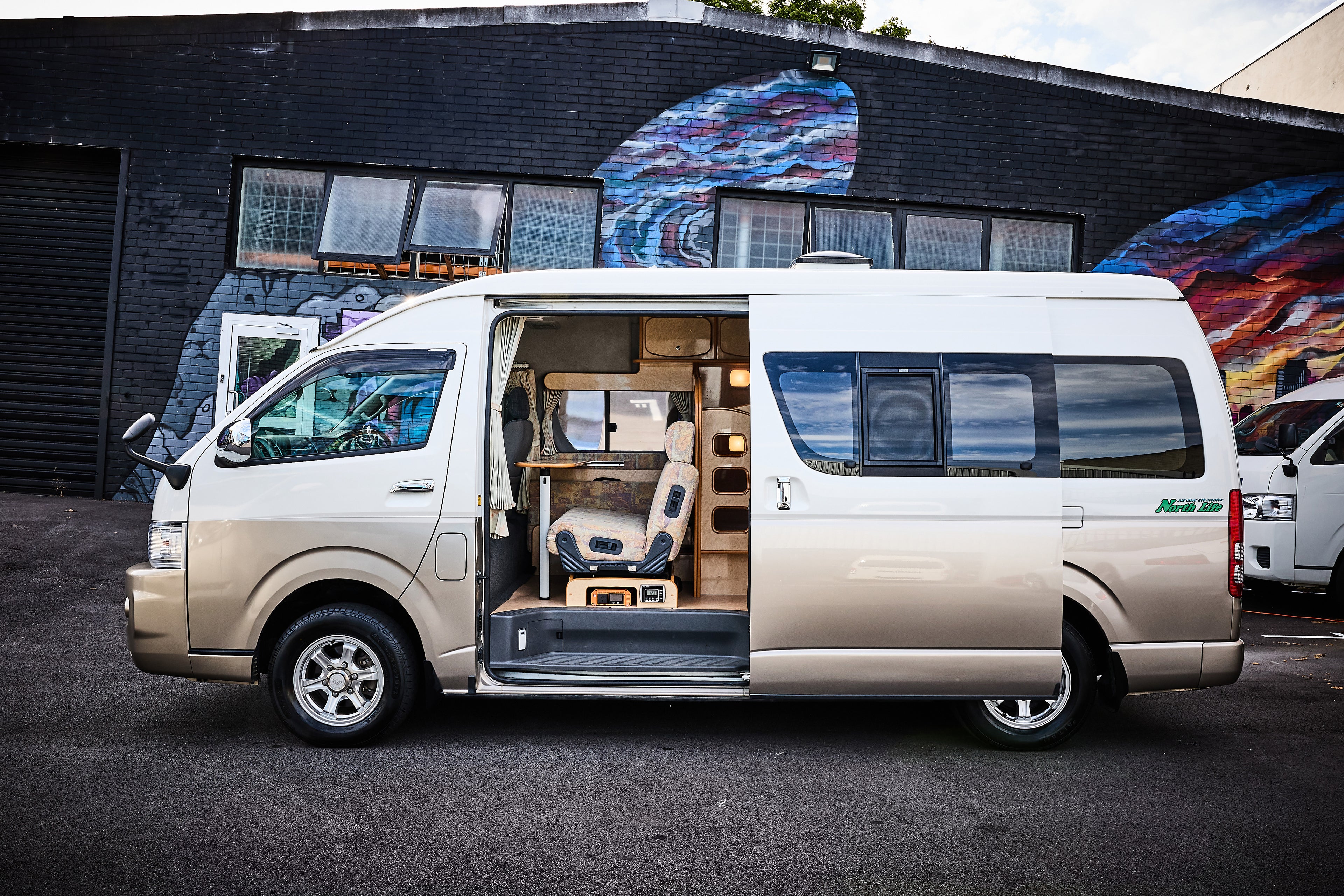 2007 Toyota Hiace Camper