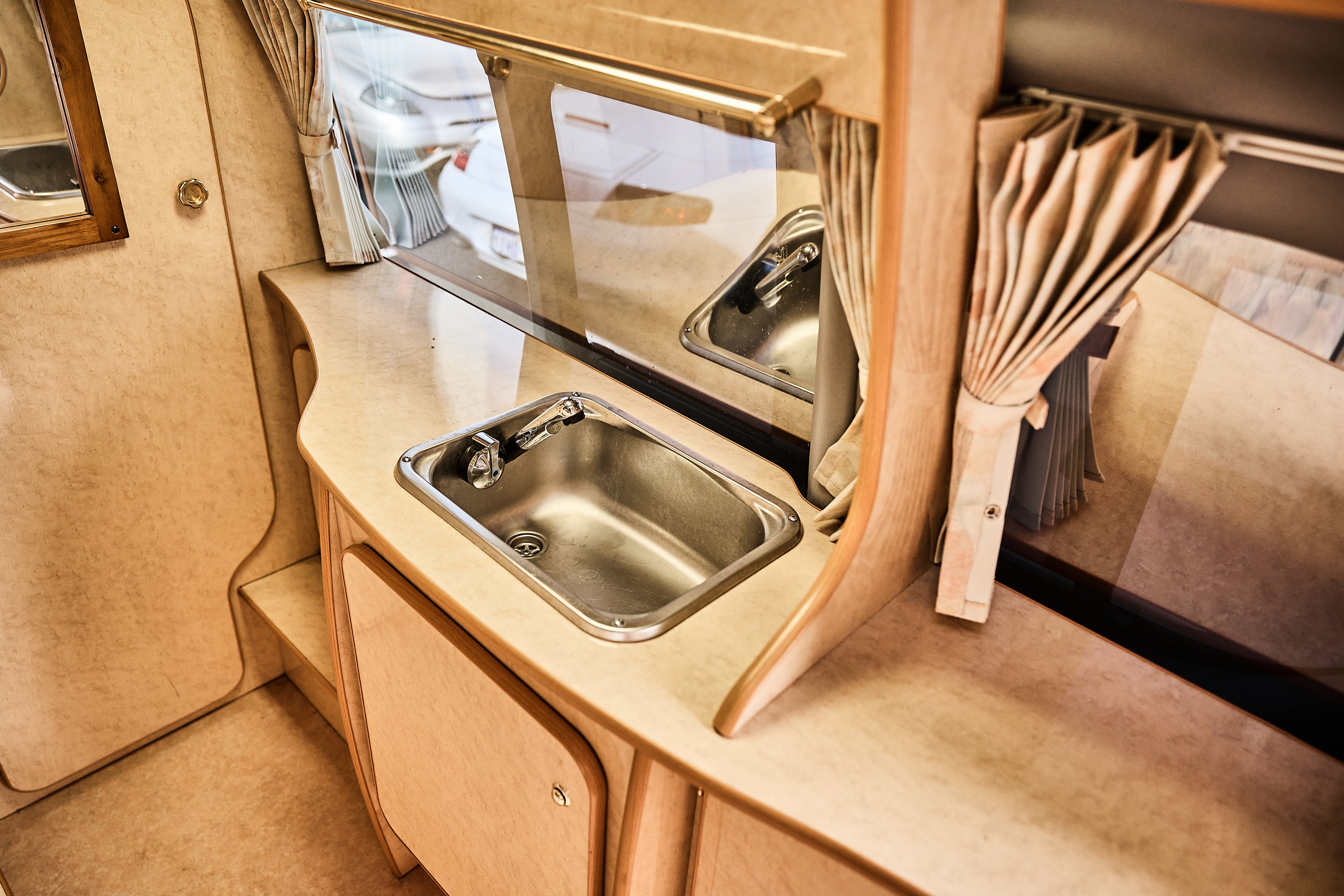 2007 Toyota Hiace Camper