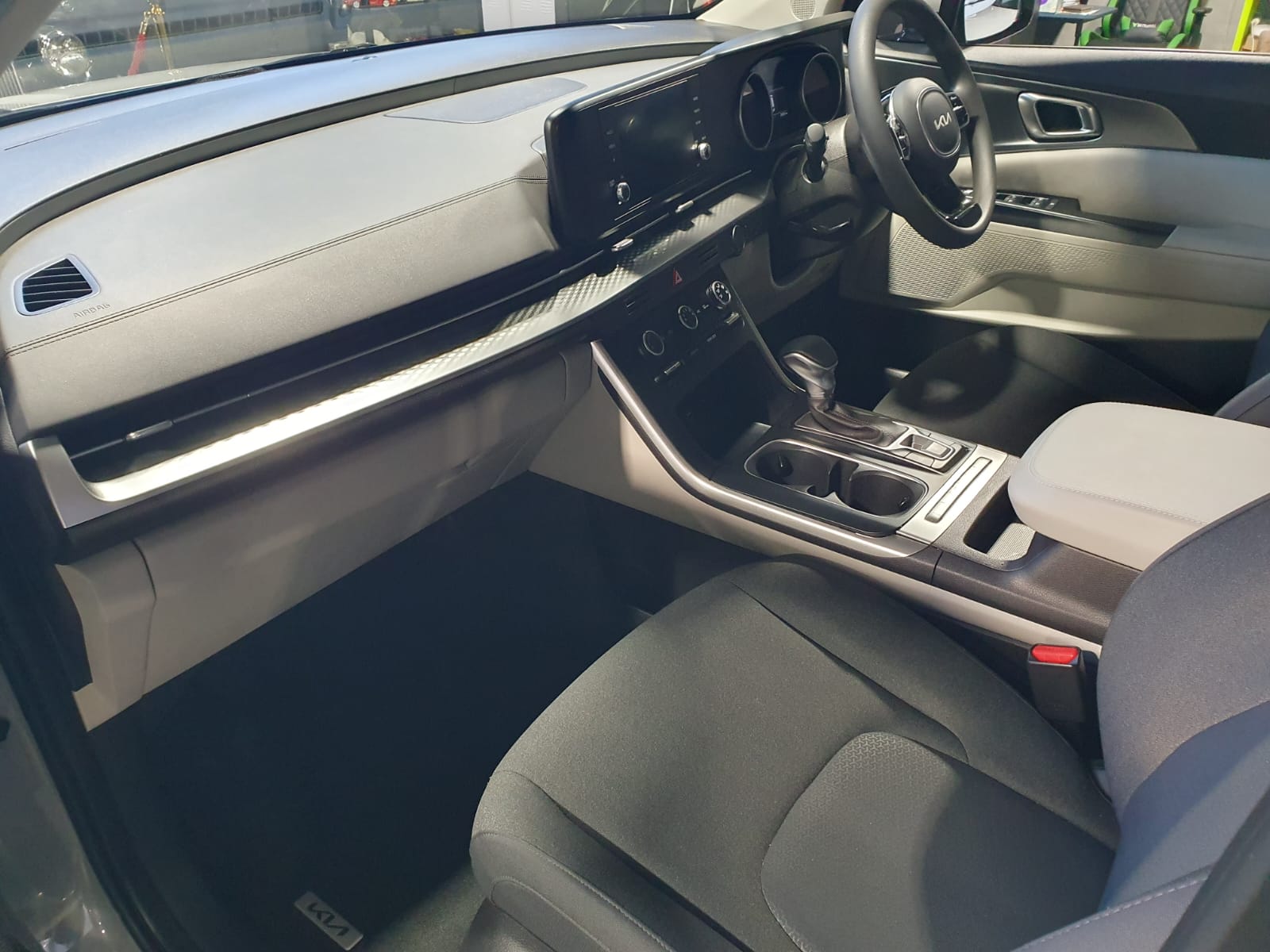 2023 Kia Carnival Turbo Diesel Grey