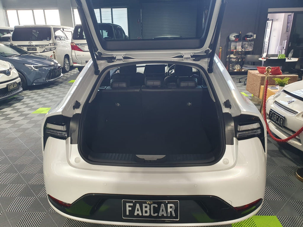 2023 Toyota Prius PHEV MXWH61 17500 Km - Just Arrived
