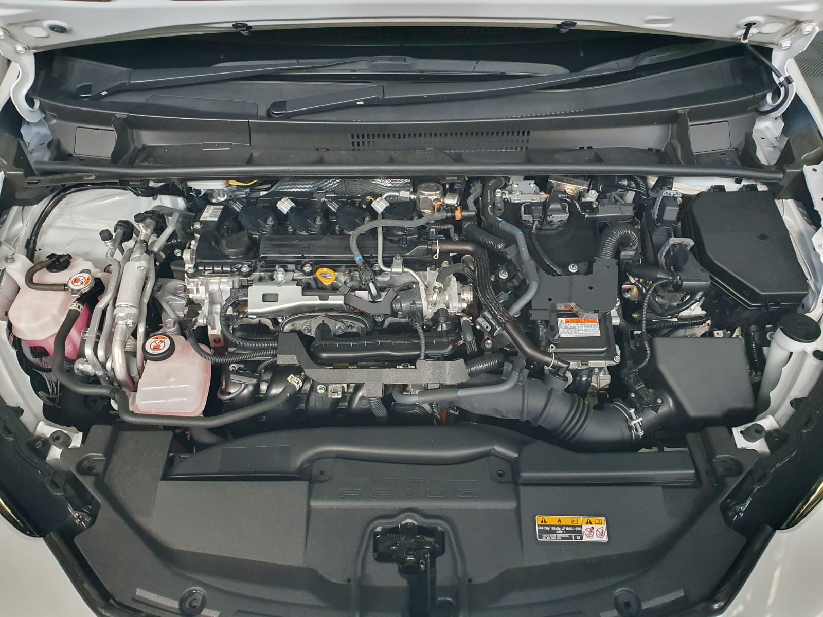 2023 Toyota Prius PHEV MXWH61 17500 Km - Just Arrived
