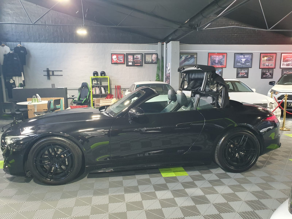 2022 Mercedes SL43 AMG Black on Black 008944