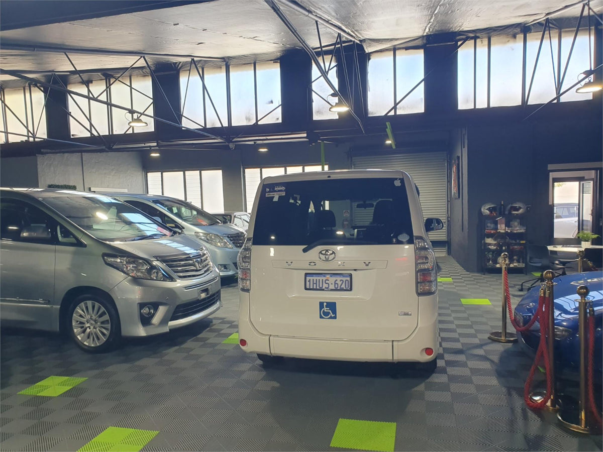 2013 Toyota Voxy Welcab ZRR70-0552884 - Available Now