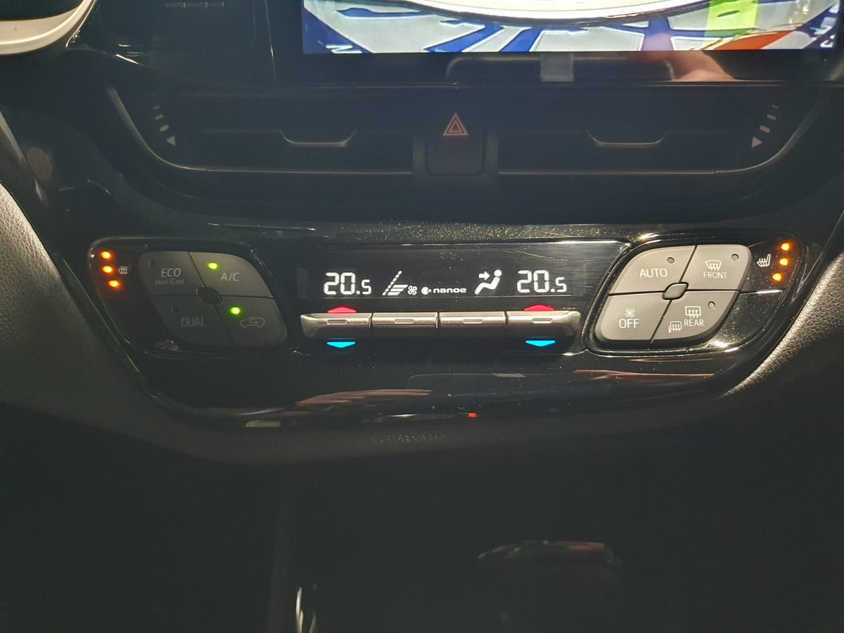 2019 Toyota C-HR In Pearl ZYX10-2167460 50,303 Km