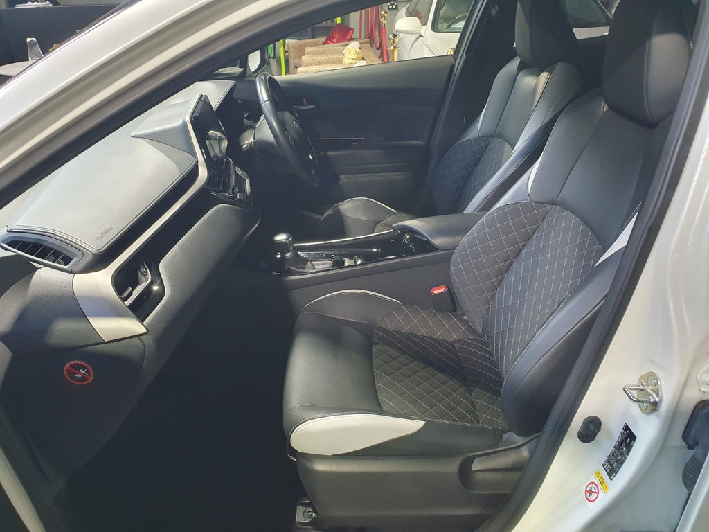 2019 Toyota C-HR In Pearl ZYX10-2167460 50,303 Km