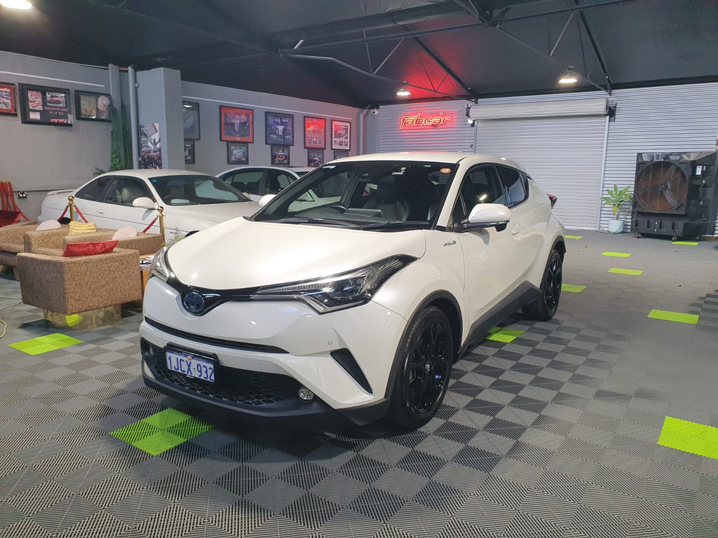 2019 Toyota C-HR In Pearl ZYX10-2167460 50,303 Km