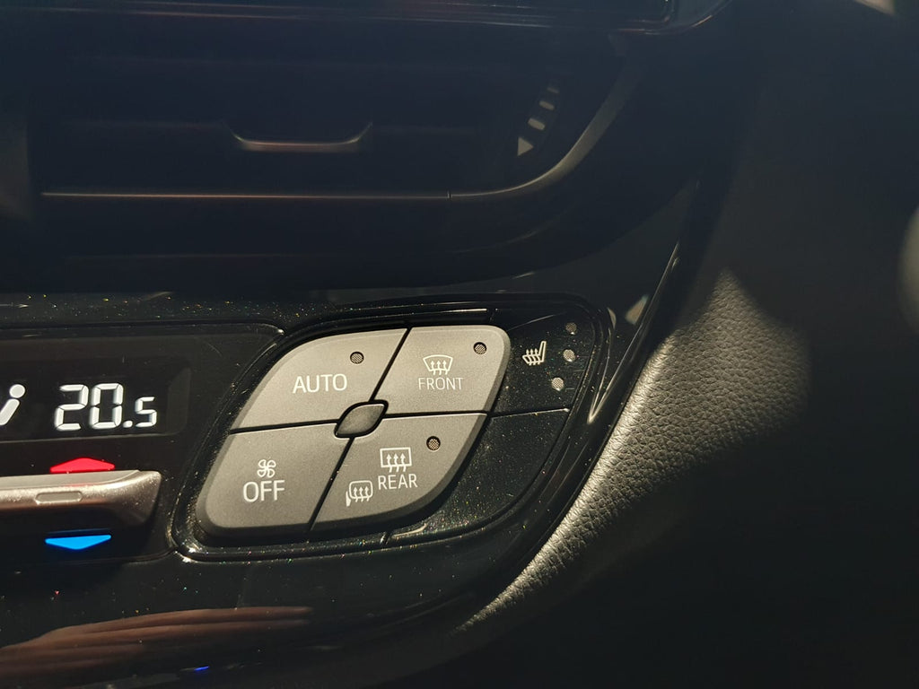 2019 Toyota C-HR In Pearl ZYX10-2167460 50,303 Km